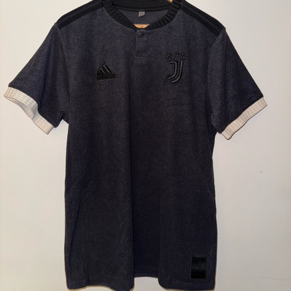 Juventus LFSTYLR Jersey Adidas (Large) 23/24 - Picture 4 of 5